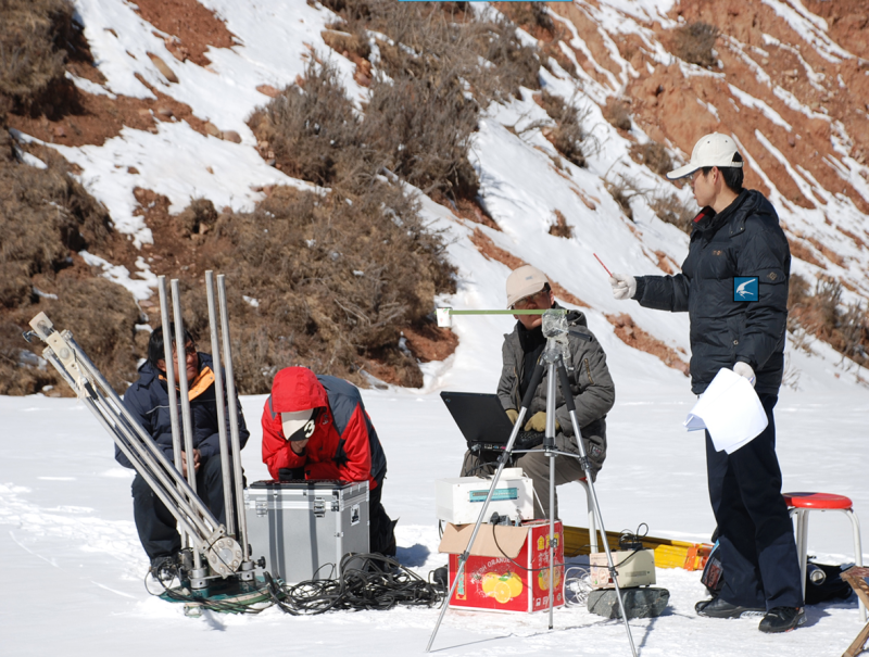 黑河综合遥感联合试验：冰沟流域加密观测区积雪光谱反射率多角度观测数据集（2008年3月23日）